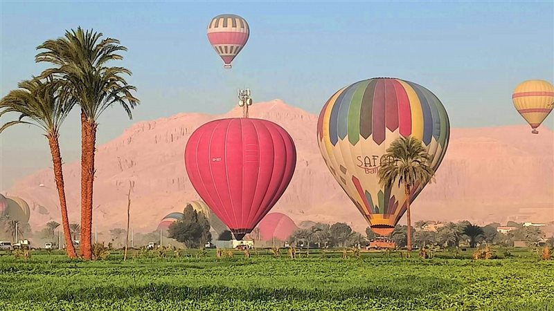 البالون الطائر في