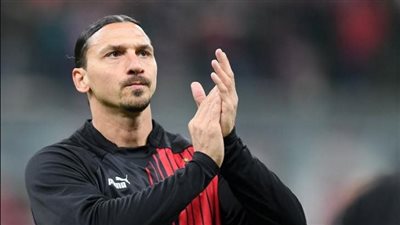 إبراهيموفيتش: أنا أفضل لاعب في تاريخ كرة القدم