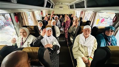 عودة حجاج الجمعيات الأهلية، التضامن تبدأ الرحلات بـ 3 محافظات 