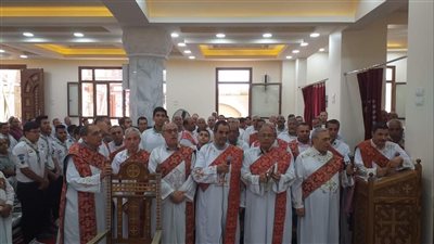 الأنبا أبرآم يرسم 60 شماسا للخدمة في إيبارشية الفيوم