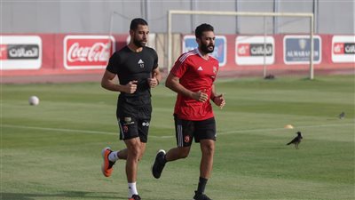 عمرو السولية يبدأ مرحلة التعافي من الإصابة في مران الأهلي (صور)