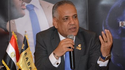  هل انتقال الوزارات إلى العاصمة الإدارية يتعارض مع خطة الترشيد؟ خبير يفند سلبياتها وإيجابياتها