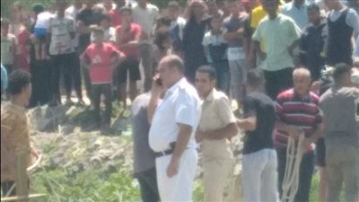 الإنقاذ النهري يواصل البحث عن طفل سقط بدراجته في ترعة السويس (صور)