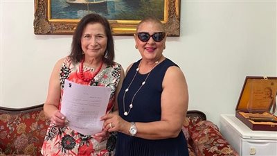 جمال حسان توقع عقد روايتها الجديدة «نصفها الغائب» مع دار العين 