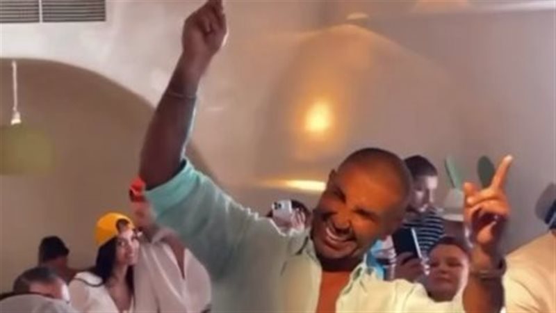 أحمد سعد، فيتو