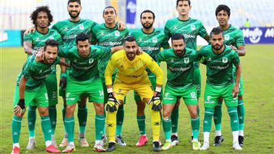 المصري يفوز على فاركو بثلاثية نظيفة ويبتعد بالمركز الخامس في الدوري 