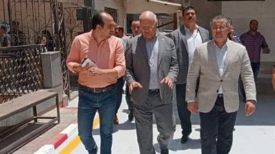 رئيس جامعة بنها يتفقد أعمال التطوير والخدمات الطبية بالمستشفى الجامعي