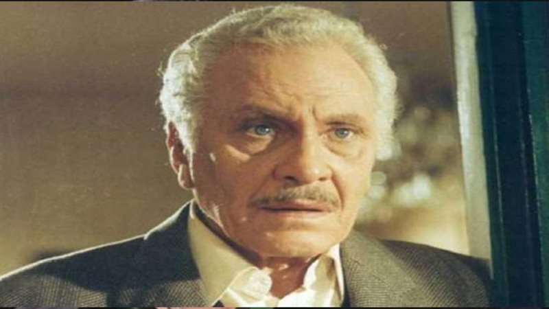 الفنان القدير محمود