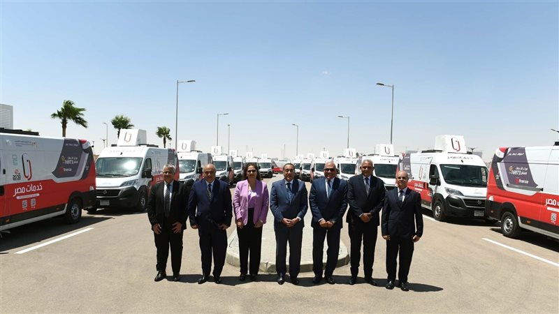 رئيس الوزراء يشهد