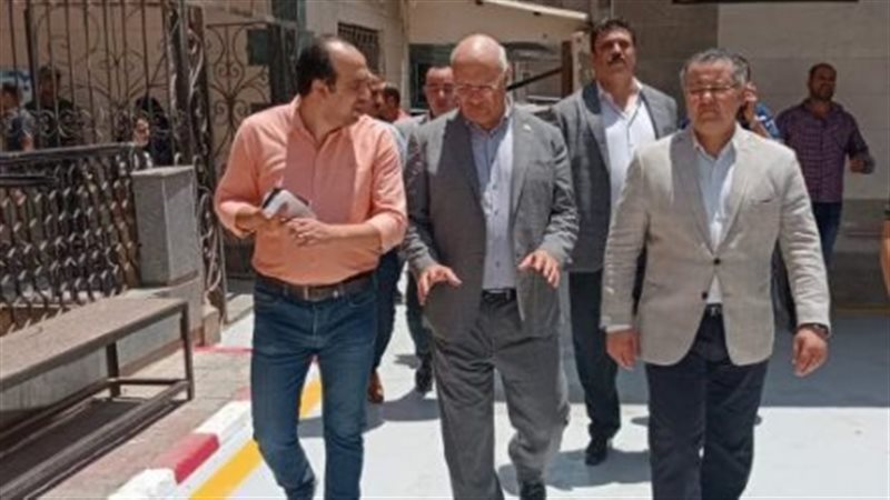رئيس جامعة بنها يتفقد