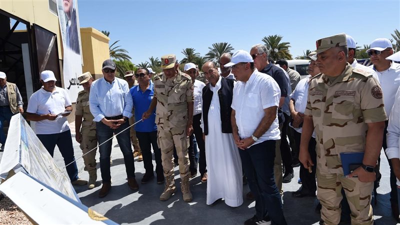رئيس الوزراء خلال