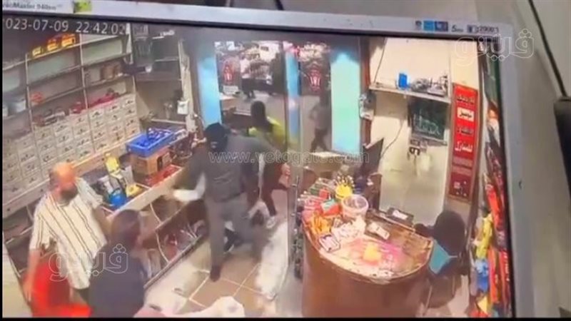 اقتحام 5 ملثمون يحملون
