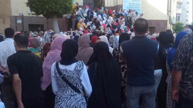 زحام مستشفي الماترنتية،
