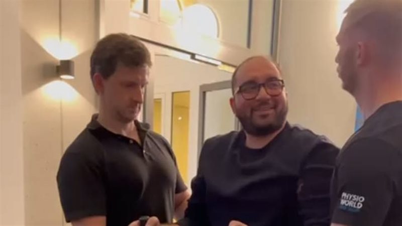 نجل محمد ثروت، فيتو