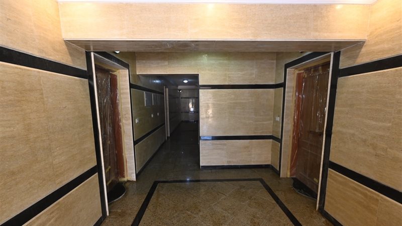 شقق الإسكان، فيتو
