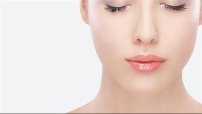 قناع الشاي الأخضر والزبادي لبشرة صافية وناعمة وشديدة البياض