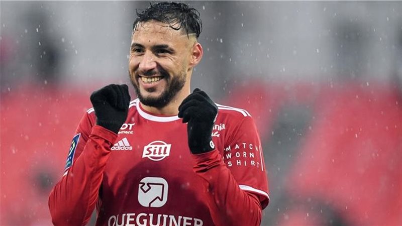 يوسف البلايلي، فيتو