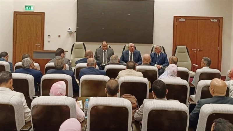اجتماع وزير الزراعة