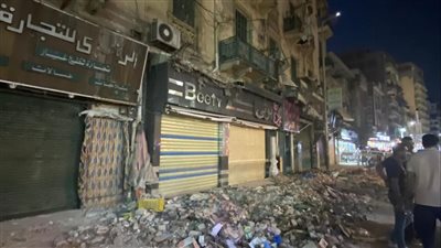 حي شرق الإسكندرية يخلي عقار باكوس المنهار ويؤكد: صادر له قرار ترميم 