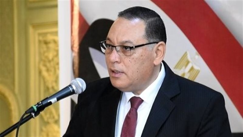  الدكتور ممدوح غراب