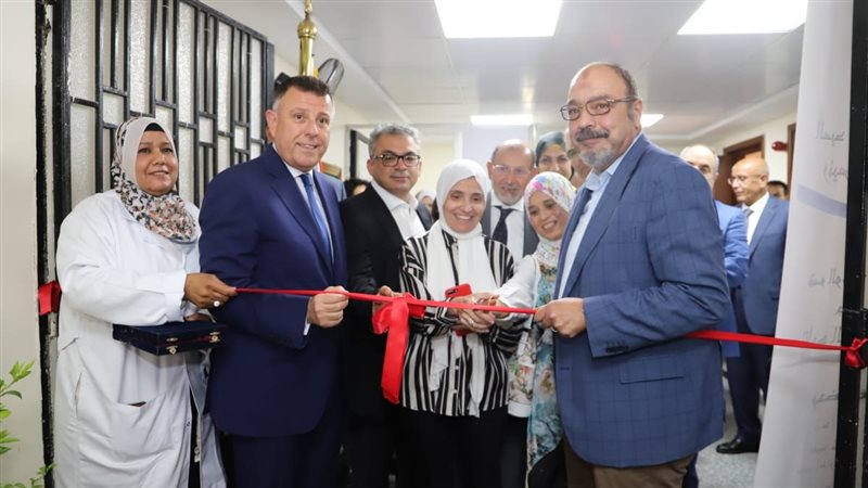 جامعة عين شمس، فيتو