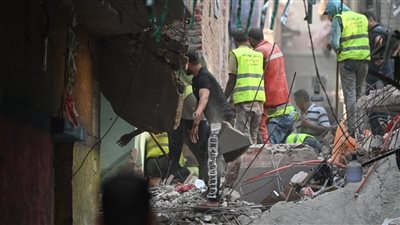 انهيار عقار الخليفة، قوات الحماية المدنية تواصل البحث عن ضحايا تحت الأنقاض 