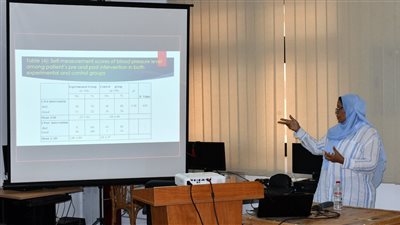عروض للأبحاث والأفكار الإبداعية بجلسات مؤتمر الدراسات العليا بجامعة القناة (صور)