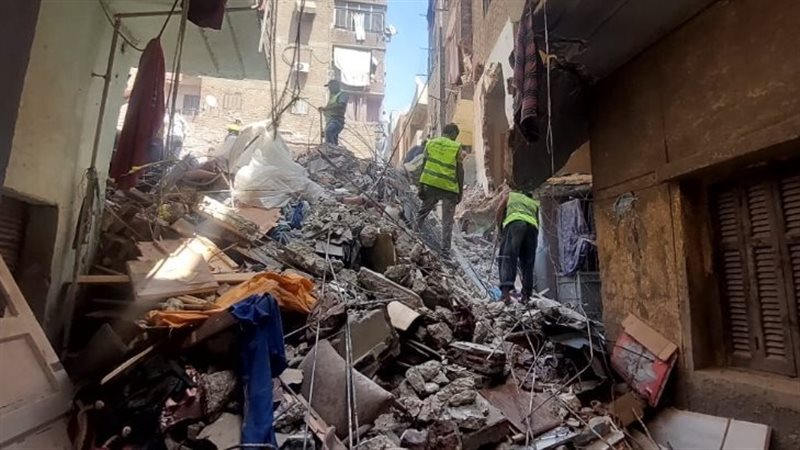 انهيار عقار في الخليفة،فيتو
