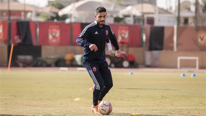 أيمن أشرف، فيتو
