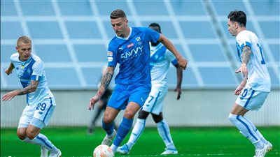 الهلال السعودي يخسر أمام دينامو كييف وديا (صور)