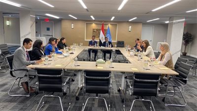 وزيرة التخطيط تلتقي بمجموعة من الشباب المصري أعضاء Youth Major group