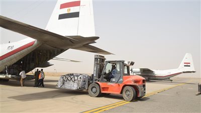 مصر ترسل شحنات إنسانية مقدمة من جامعة الدول العربية للشعب السودانى