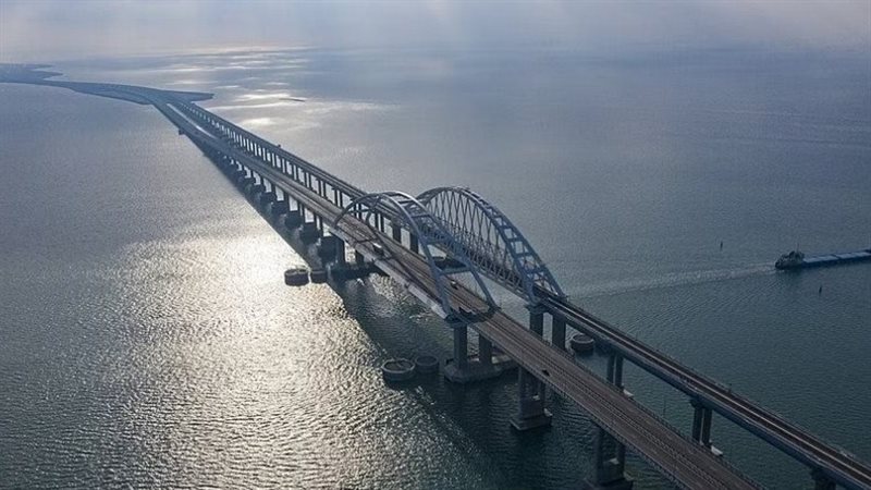 جسر القرم، فيتو 