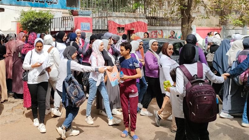 بوستر الإعلان، فيتو