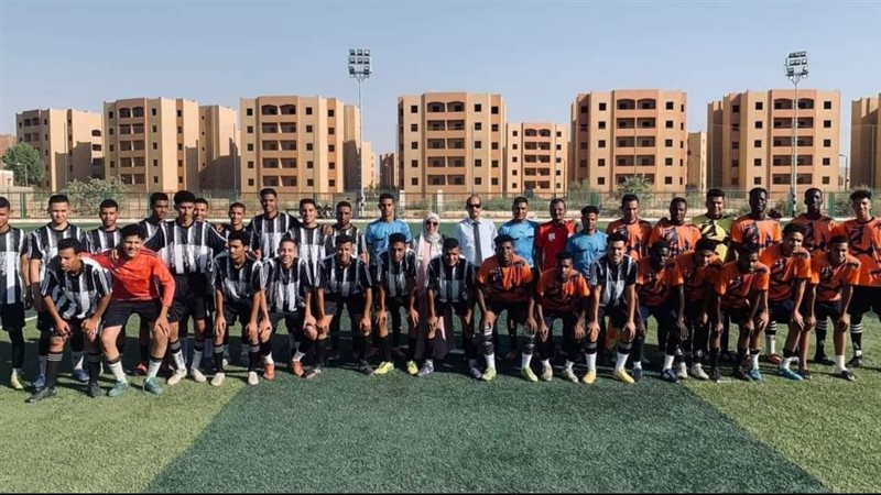 جانب من انطلاق دوري