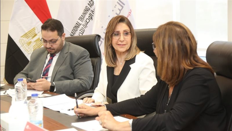وزيرة الثقافة، فيتو