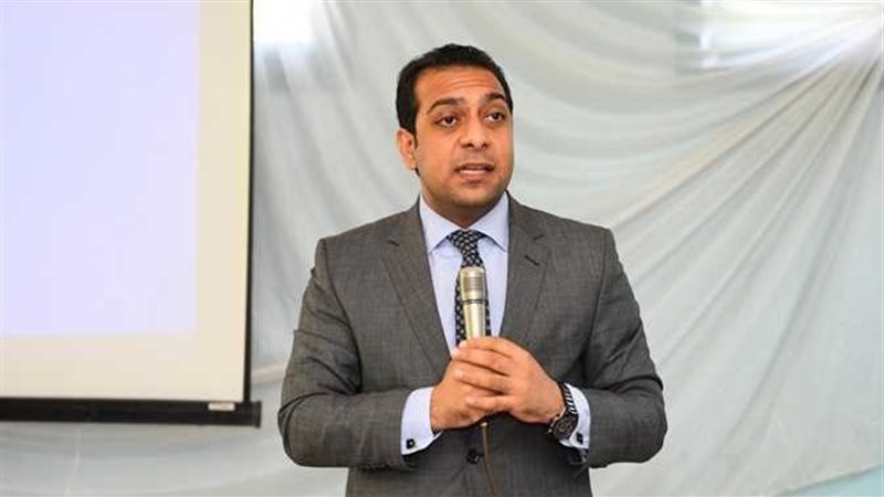 الدكتور حازم عمر