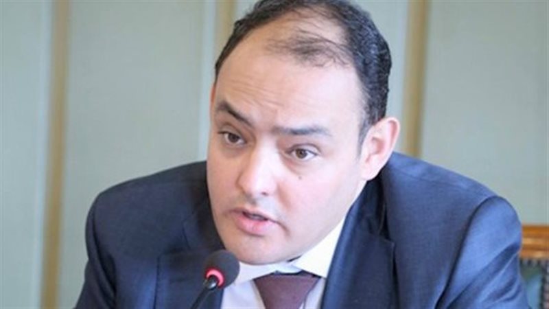 وزير الصناعة أحمد