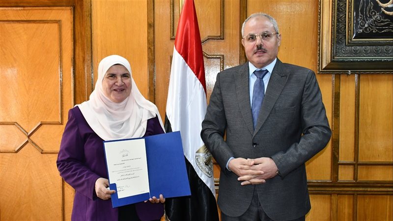 جانب من مراسم تسلم