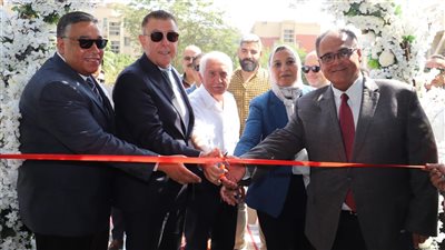 افتتاح مبنى معامل علوم عين شمس بأنظمة صديقة للبيئة 