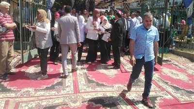 توافد المواطنين على ملتقى التوظيف بشبرا الخيمة