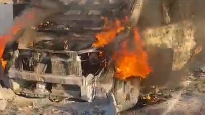 تفحم سيارة ملاكي التهمتها النيران أعلى كوبري تحيا مصر بالوراق