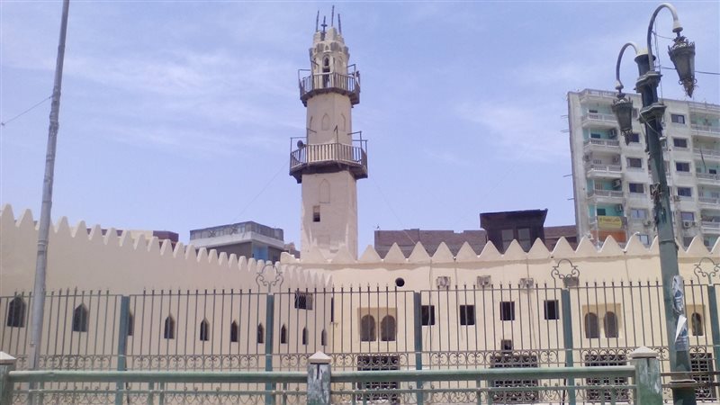 أشهر مقامات وأضرحة