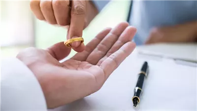 تفسير حلم الطلاق في المنام وعلاقته بالفرج واليسر وتحسن الأحوال