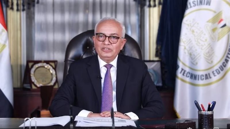 رضا حجازي وزير التعليم،