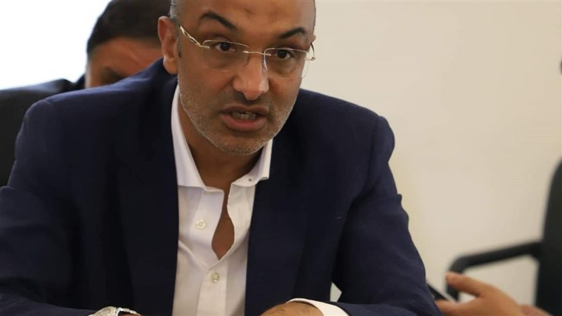الأستاذ أحمد الوكيل،