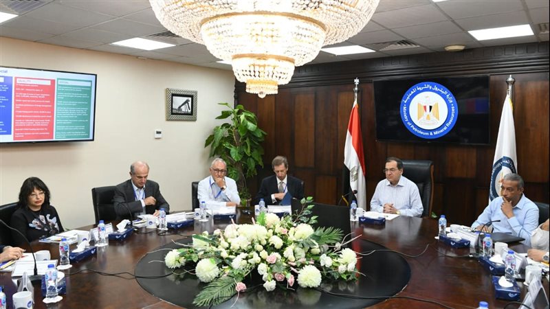 الملا في ميدور،فيتو