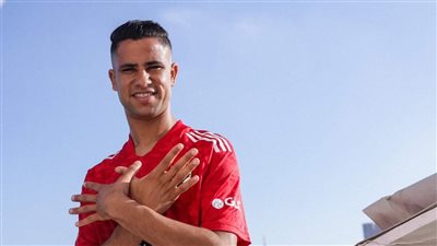 الأهلي يستقبل رضا سليم بطريقة خاصة (صور)