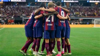 برشلونة يخطف فوزا مثيرا أمام توتنهام 2/4 ويتوج بكأس خوان جامبر (فيديو)