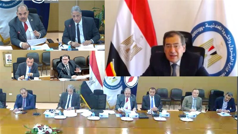 وزير البترول خلال